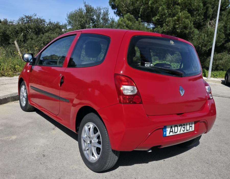 TWINGO